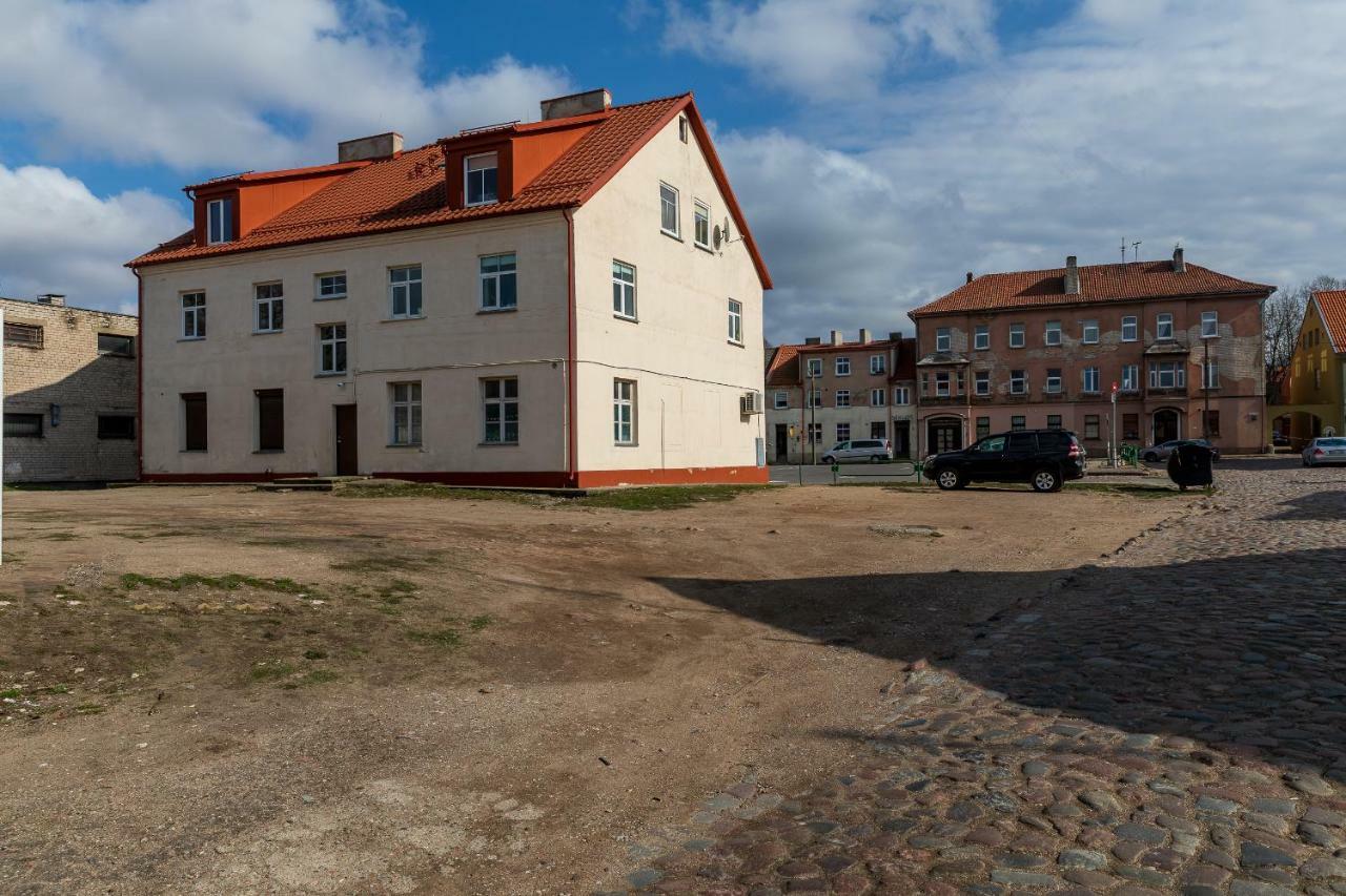 Compact Apartment Near Food Market In The Oldtown Plus Free Parking Klaipėda Exterior foto